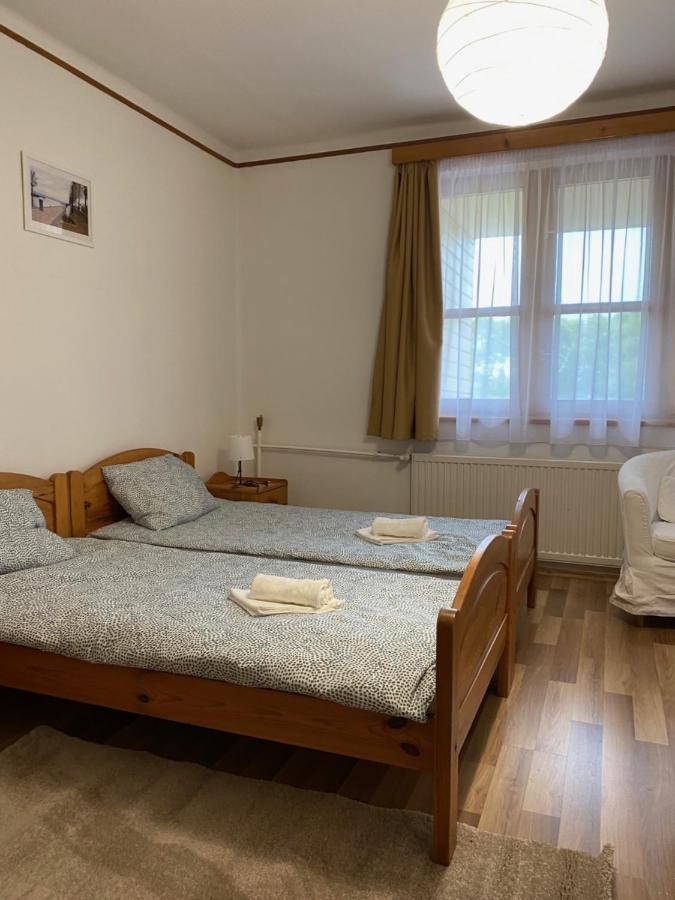 Global Apartmanhaz Vonyarcvashegy Exterior foto